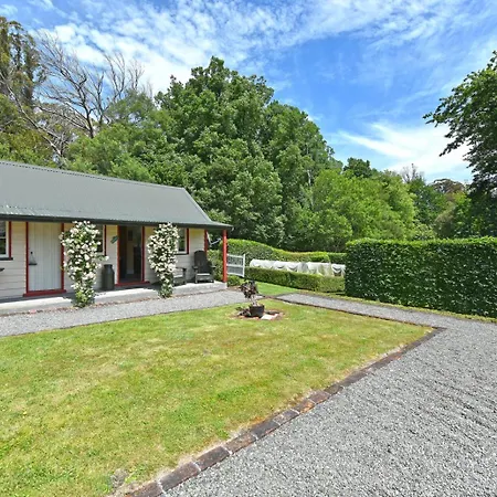 India House & Ica Whare In Whareama, Nr Riversdale Beach Exterior photo