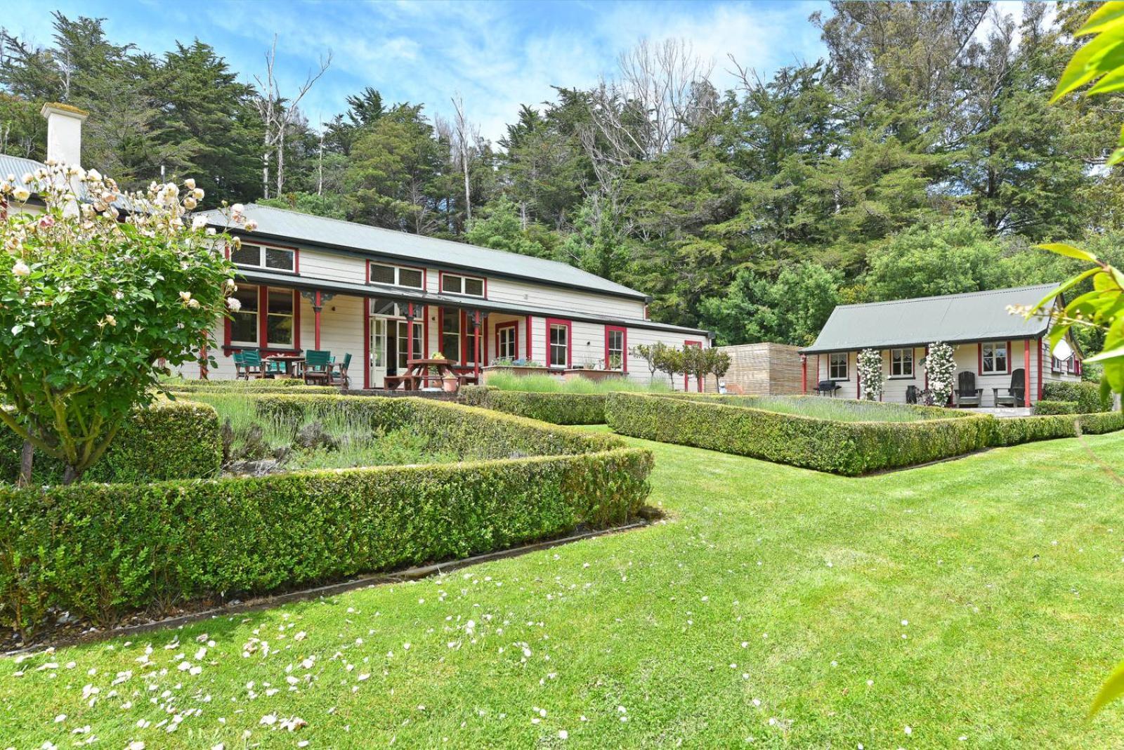 India House & Ica Whare In Whareama, Nr Riversdale Holiday home