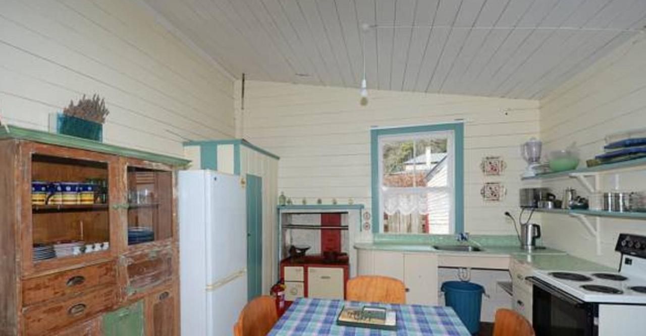 Holiday home India House & Ica Whare In Whareama, Nr Riversdale